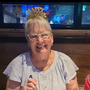 Meet your Posher, Vickey